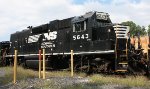 NS GP38-2 #5643